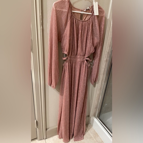 Gypsy At Heart Plisse Side Cutout Maxi Dress - Rose - Extra Small (Never worn!) - Picture 2 of 4